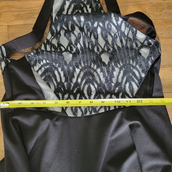 🖤🩶Black Lace Halter Dress - Picture 6 of 8